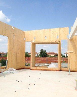 cantiere-edificio-xlam-carignano-gandelli-edilizia-in-legno