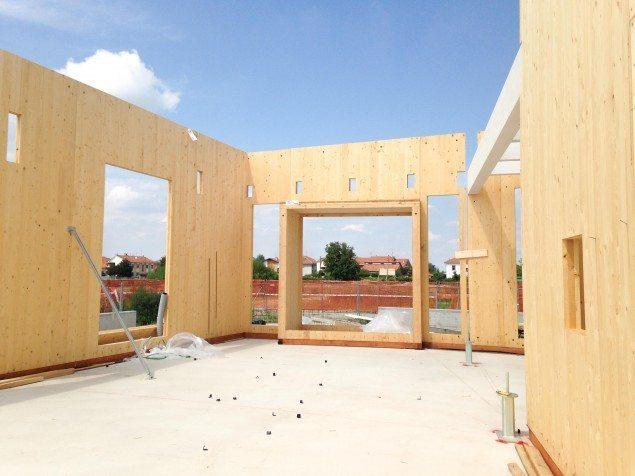 cantiere-edificio-xlam-carignano-gandelli-edilizia-in-legno